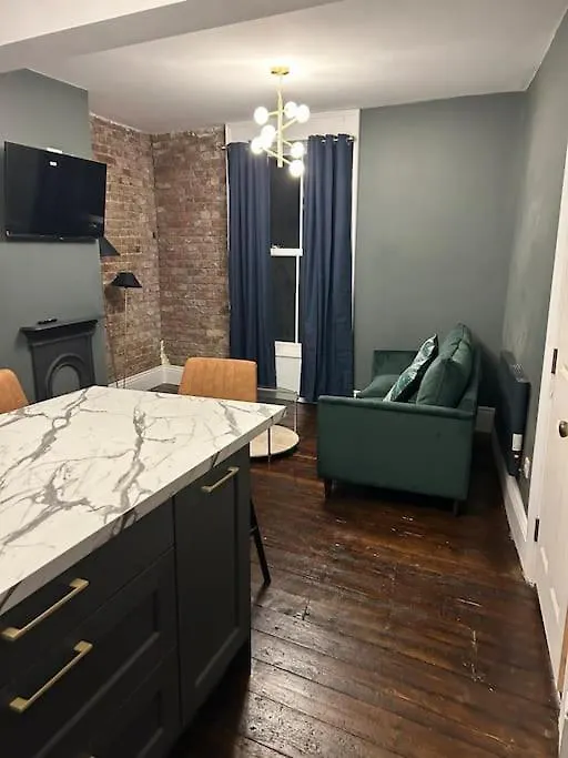 Patrick Street Townhouse Apartment Cork